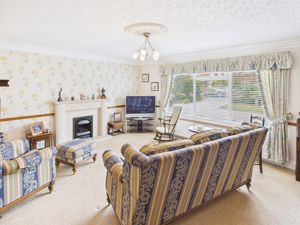 Living Room- click for photo gallery